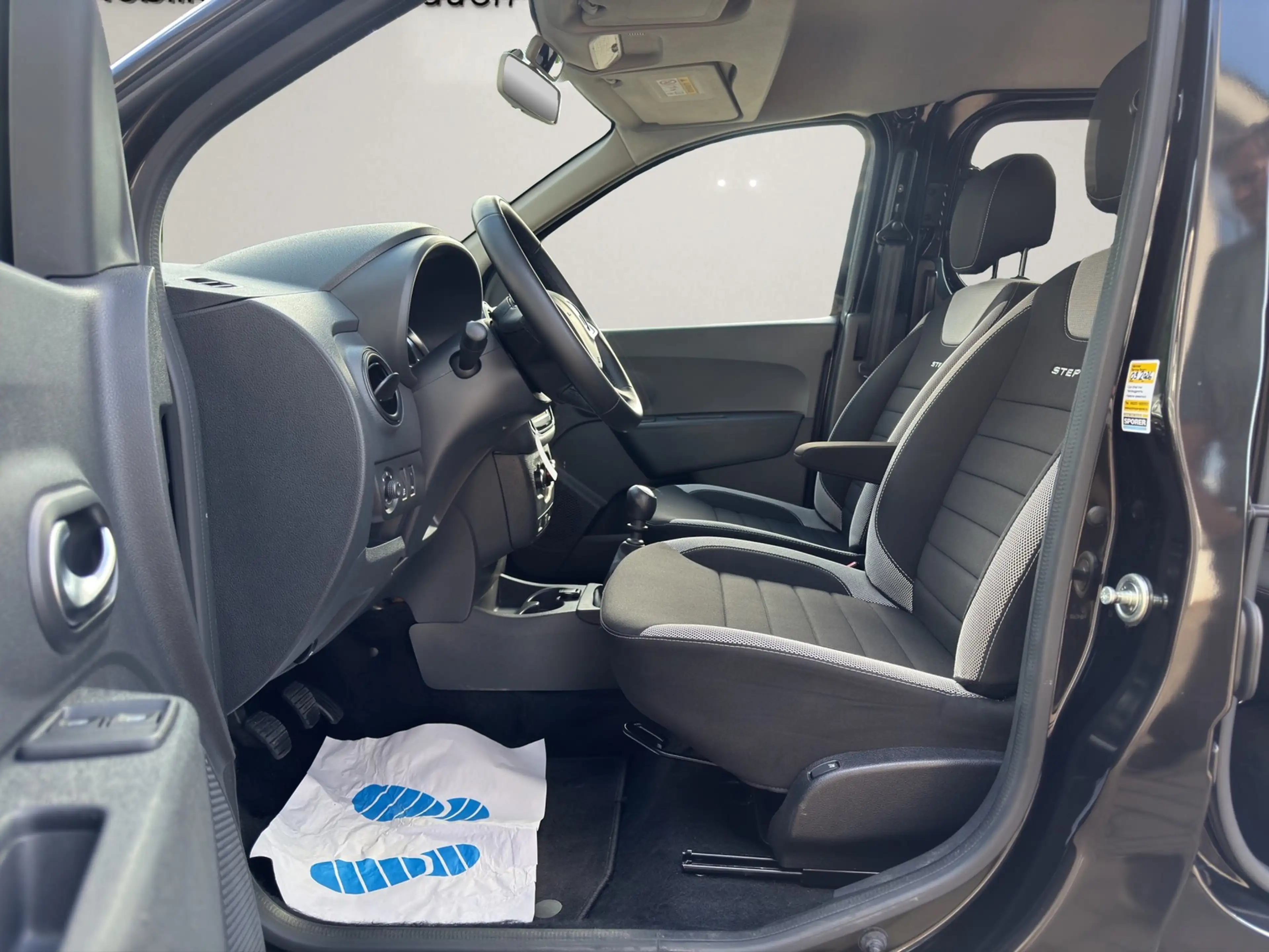 Dacia Dokker Stepway Plus TCe 1.3 Benzin~R-KAMERA~KLIMA~NAVI~AH — photo 12