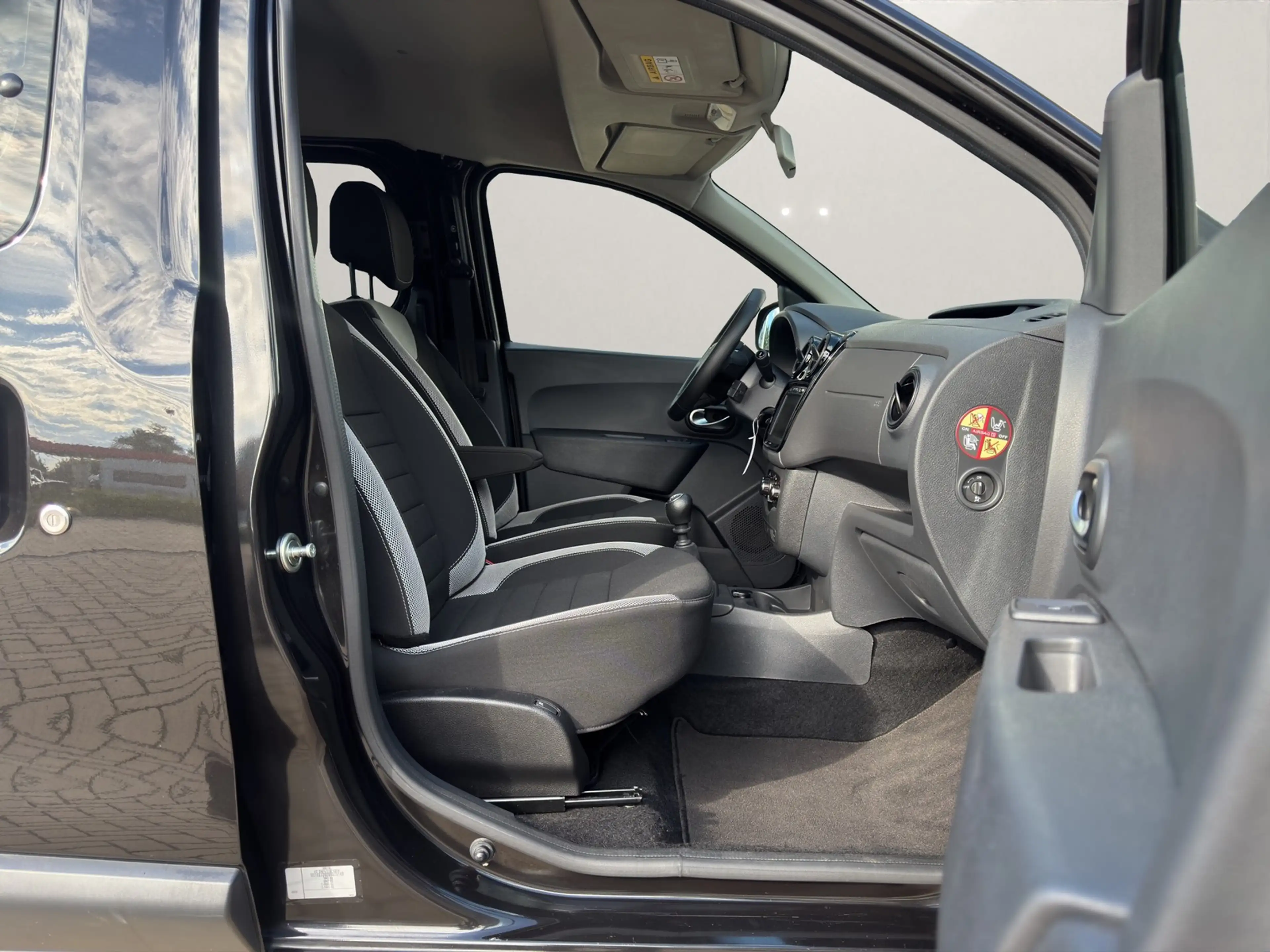 Dacia Dokker Stepway Plus TCe 1.3 Benzin~R-KAMERA~KLIMA~NAVI~AH — photo 13