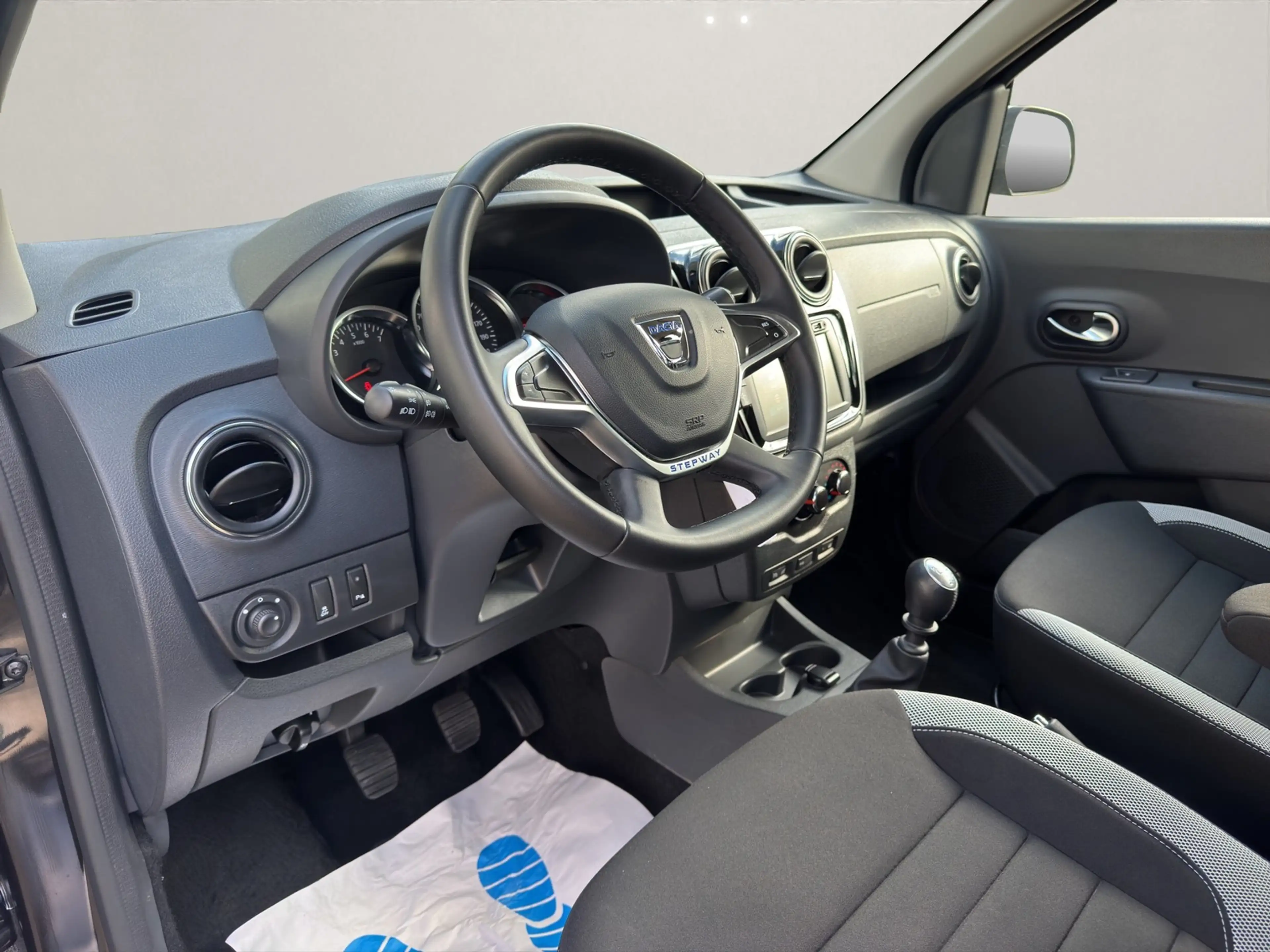 Dacia Dokker Stepway Plus TCe 1.3 Benzin~R-KAMERA~KLIMA~NAVI~AH — photo 11