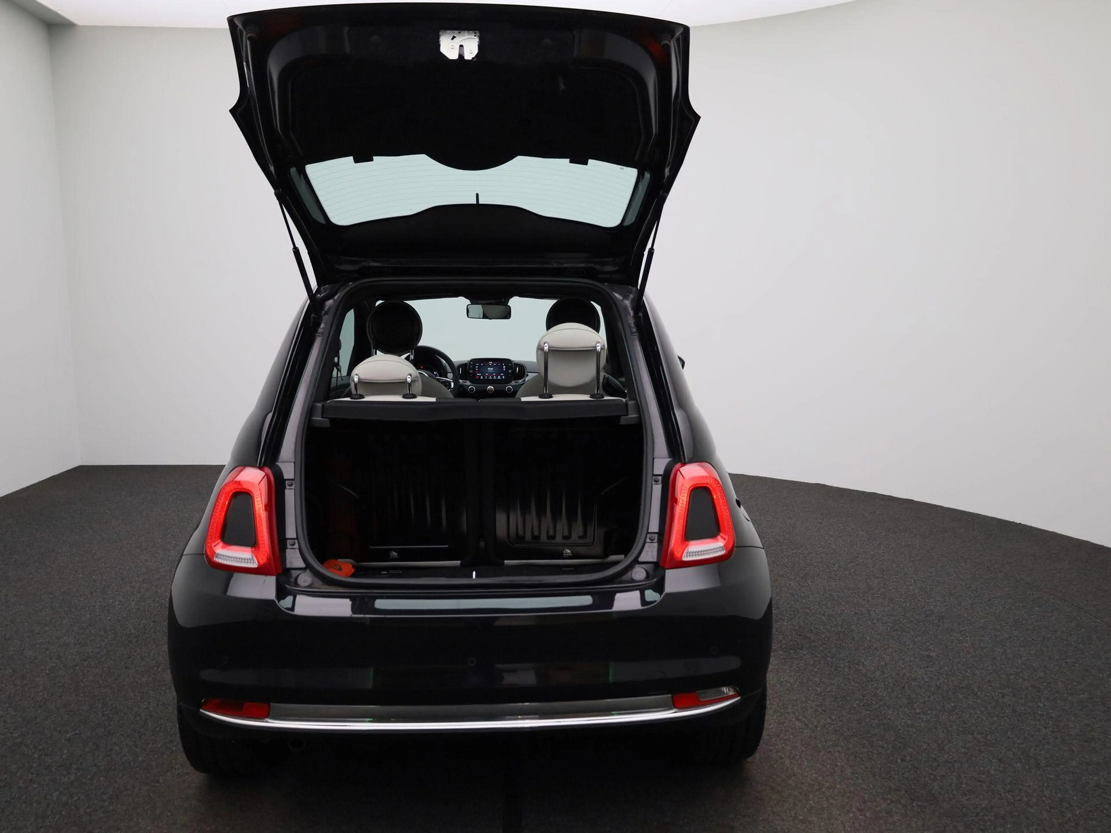 Fiat 500 1.0 Hybrid 70 Dolce Vita — photo 11