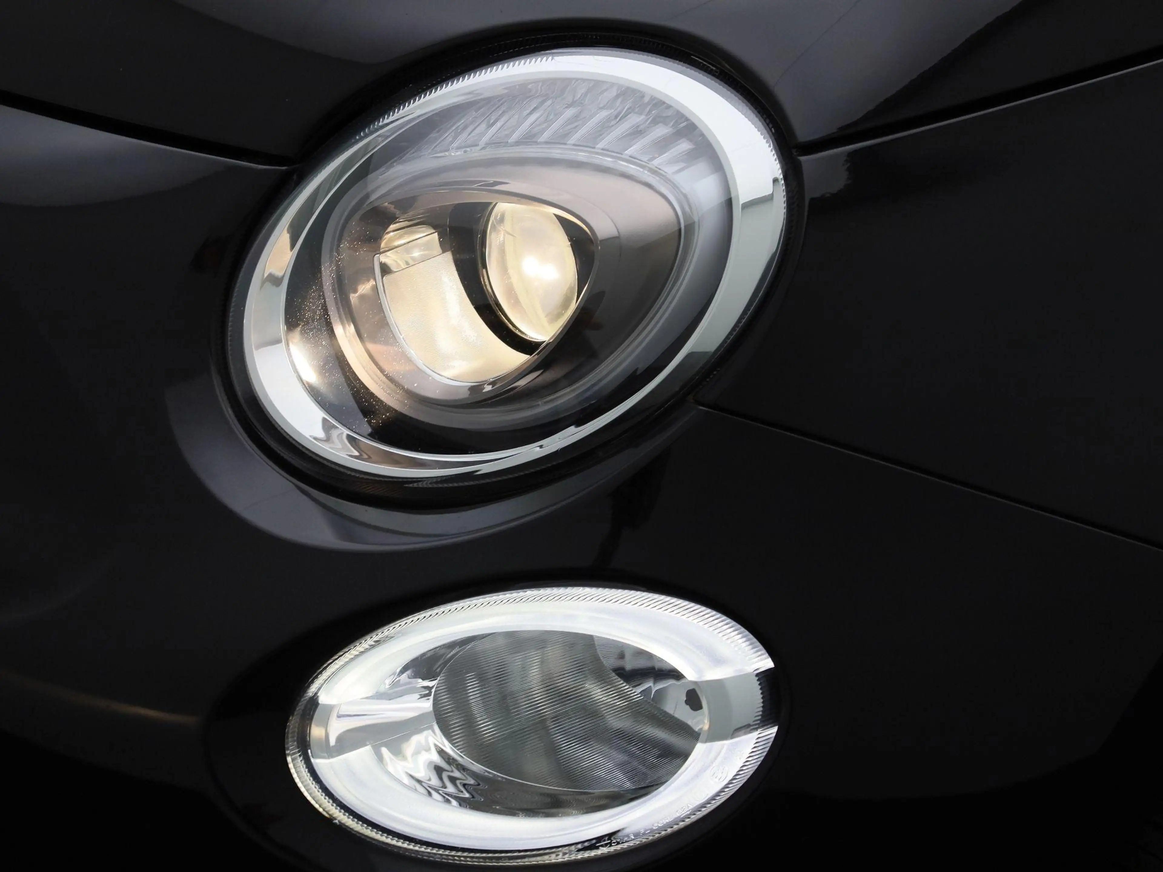 Fiat 500 1.0 Hybrid 70 Dolce Vita — photo 13