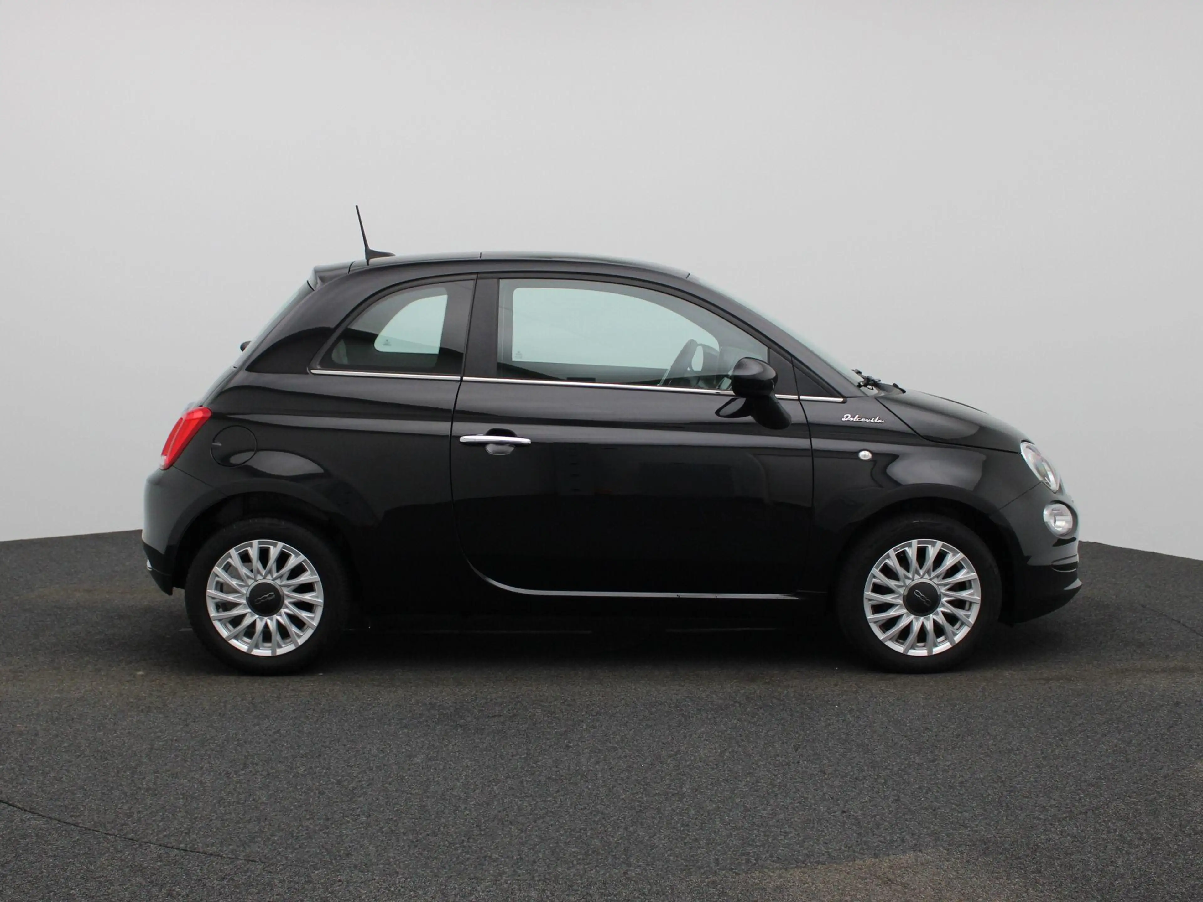 Fiat 500 1.0 Hybrid 70 Dolce Vita — photo 6
