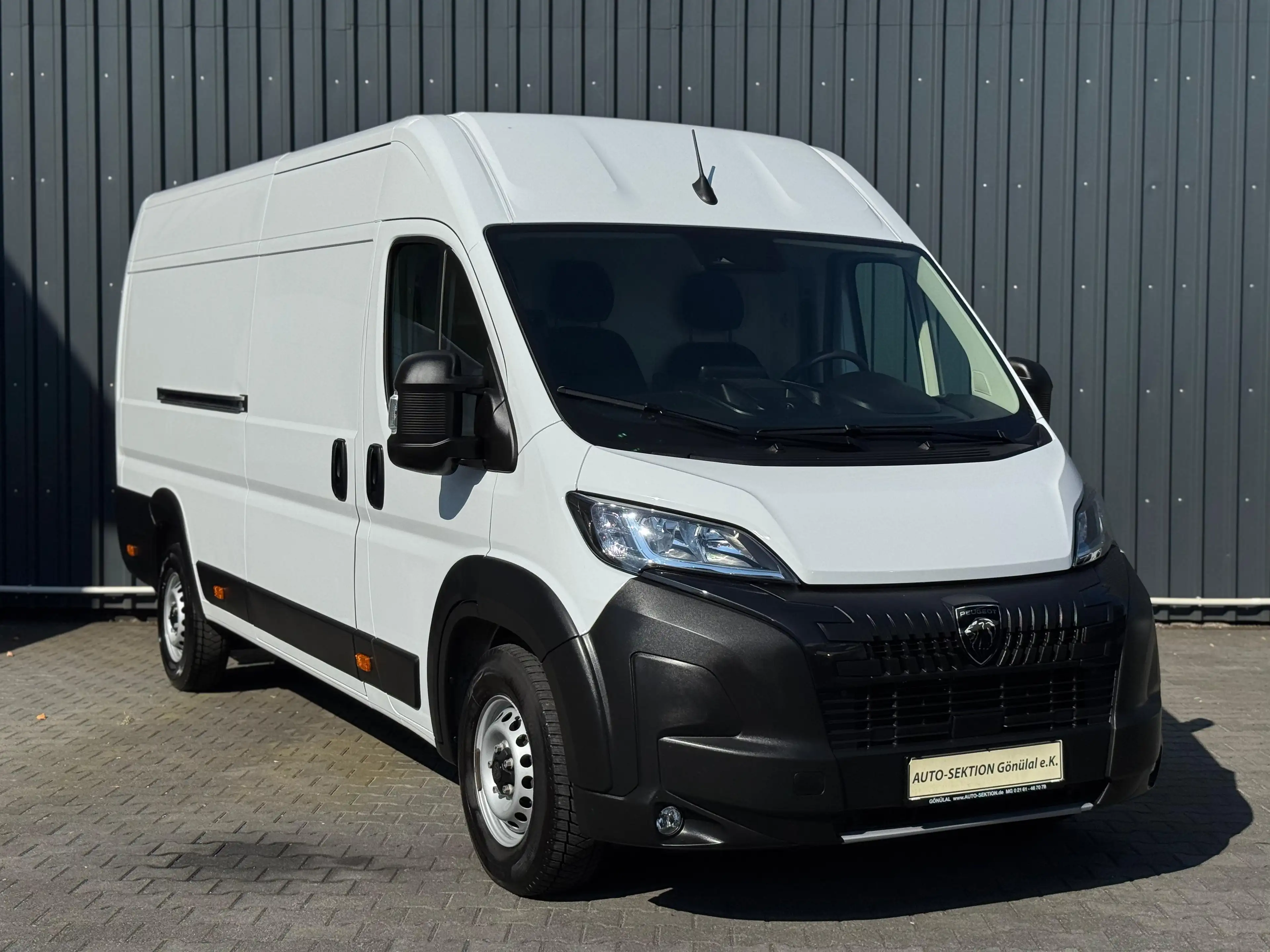 Peugeot Boxer 35 L4H2 140 *Klima*Kamera*Tempo*Navi*Holz
