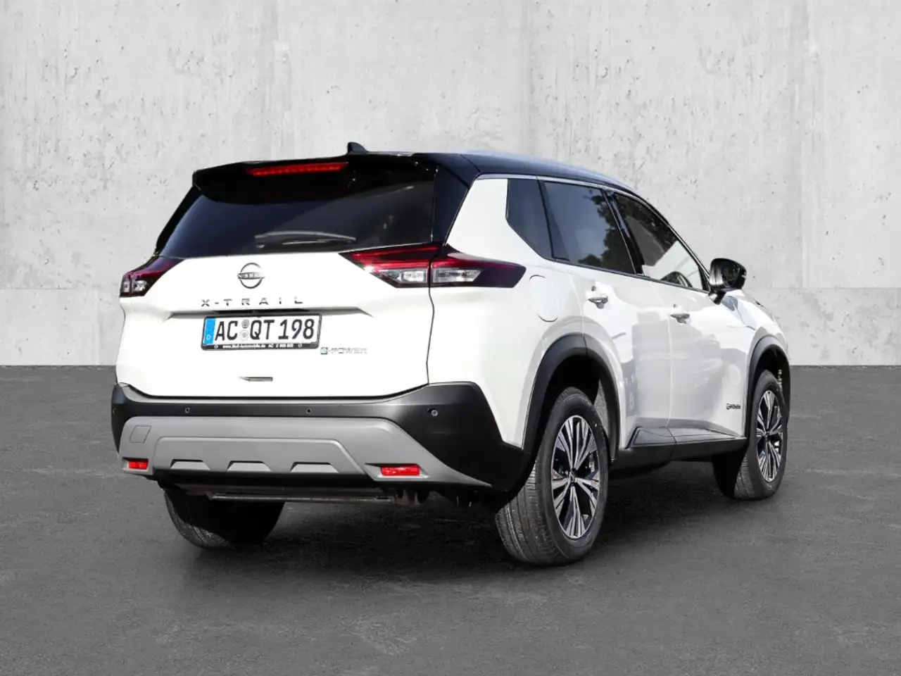 Nissan X-Trail N-Connecta 1.5 VC-T e-POWER 204PS 4x2 ProPilot Pan 2