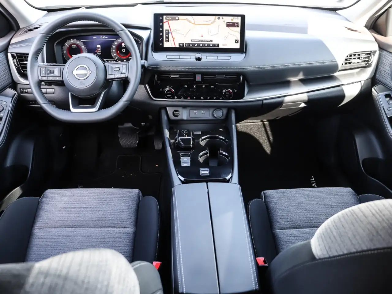 Nissan X-Trail N-Connecta 1.5 VC-T e-POWER 204PS 4x2 ProPilot Pan 5