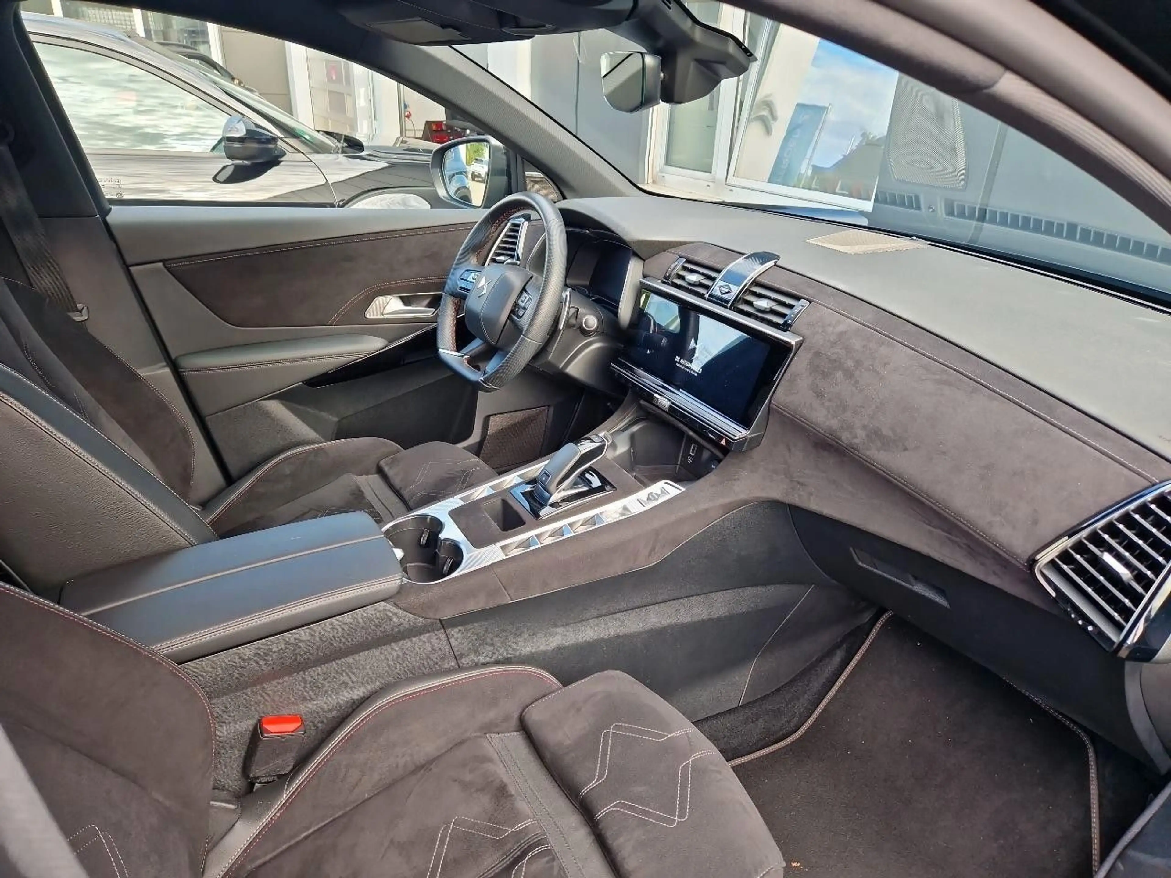 DS Automobiles DS 7 Crossback DS7 Performance Line + BlueHDi 130 EL.HECK* 360° — photo 4