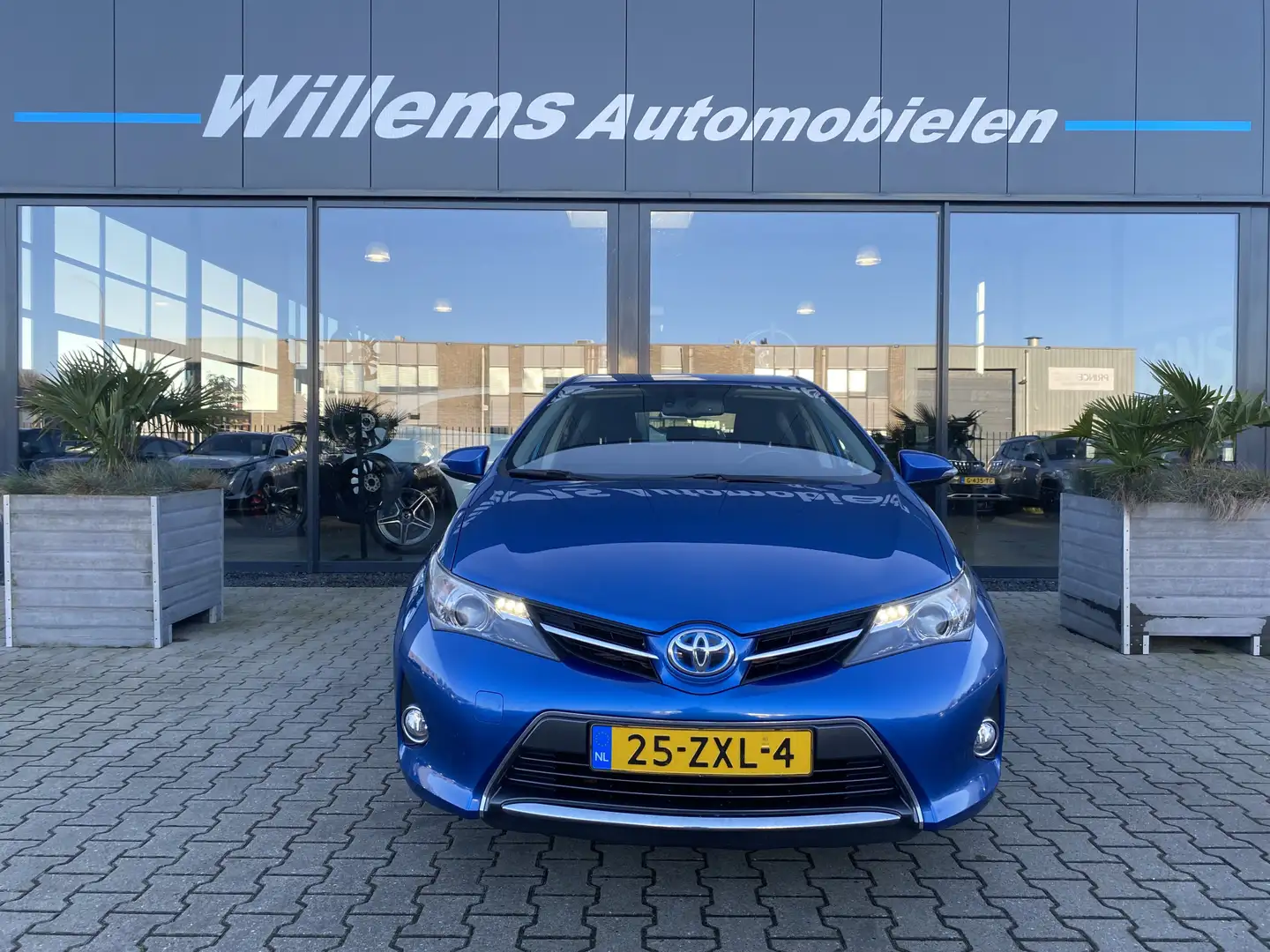 Toyota Auris 1.8 Hybrid Dynamic Camera, Cruise Control & Afneem Bleu - 2
