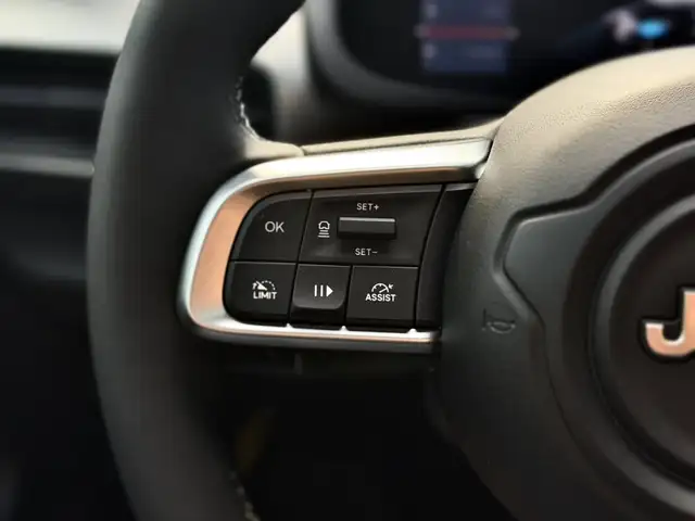Jeep Avenger view 15