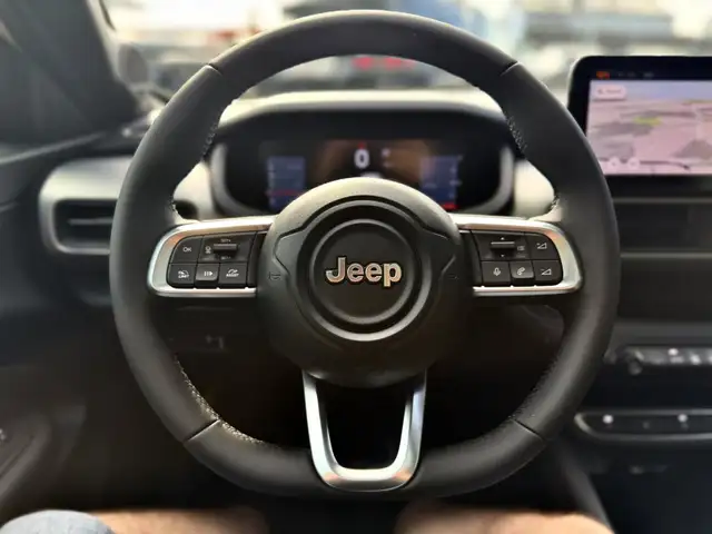 Jeep Avenger view 14