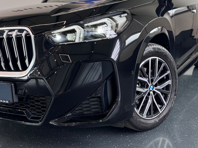 BMW X1 sDrive 18 i M Sport*PANO*180 KAMERA*BLACK*AMB — photo 5
