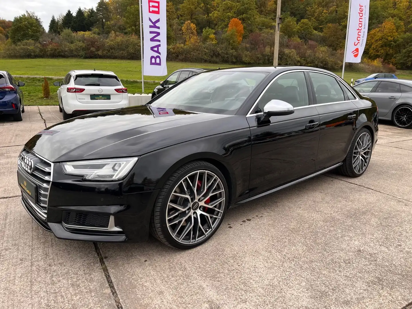 Audi S4 Lim. 3.0 TFSI quattro Leder Navi LED Kamera Zwart - 1