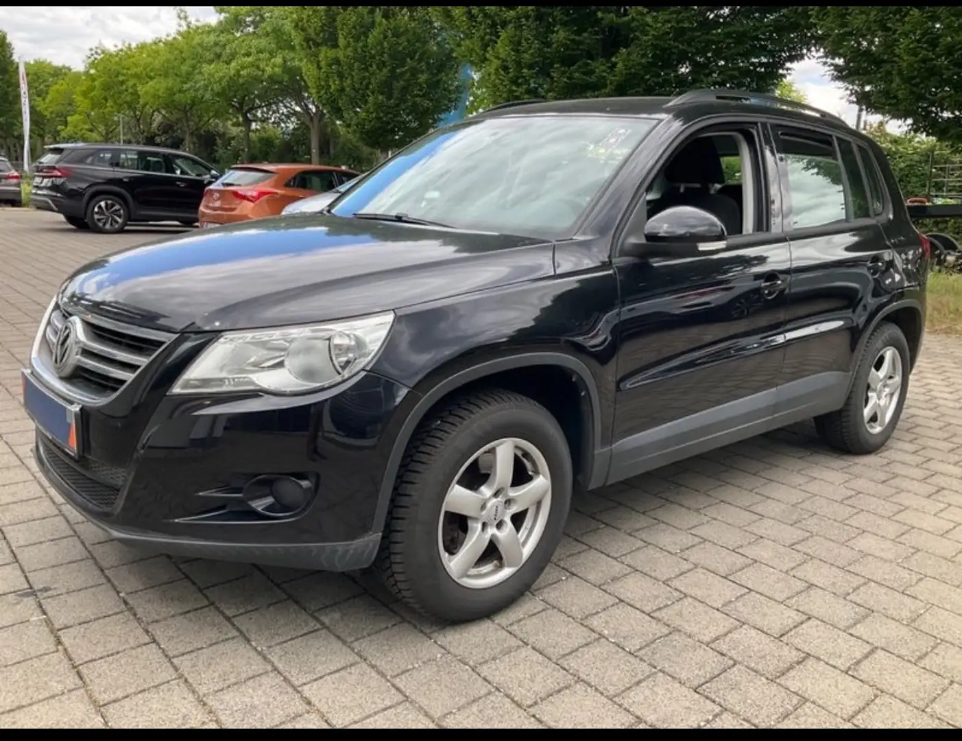 Volkswagen Tiguan Trend Schwarz - 2