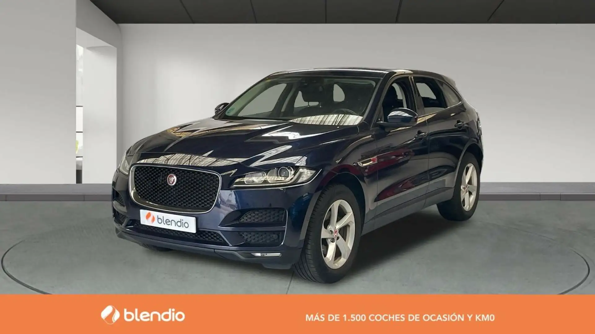 Jaguar F-Pace 2.0i4D Pure Aut. RWD 180 Blau - 1