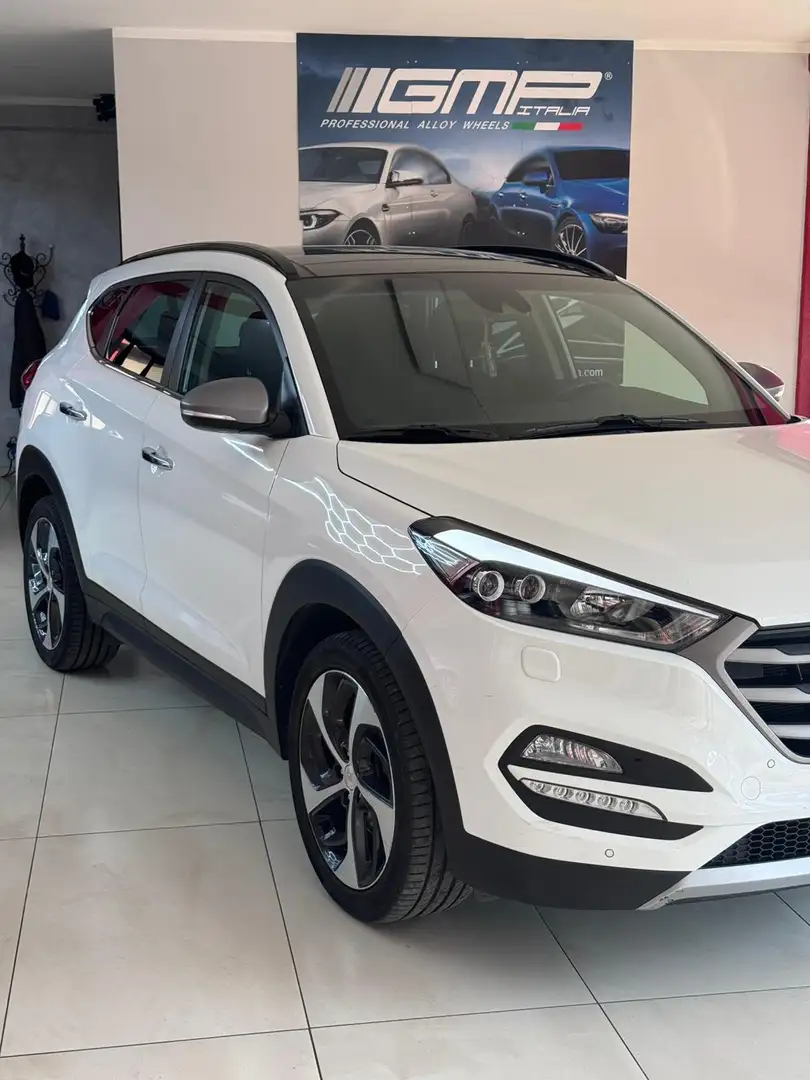 Hyundai TUCSON Tucson II 2015 1.7 crdi Sound 2wd 141cv dct Bianco - 2