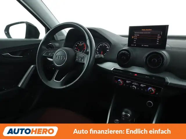 Audi Q2 view 12