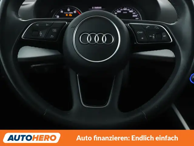 Audi Q2 view 14