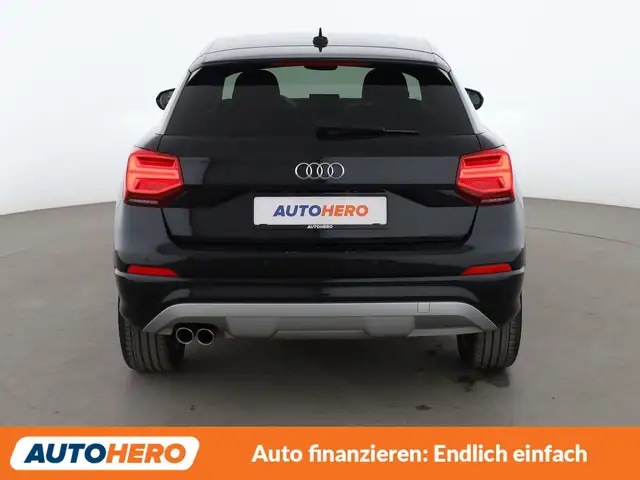 Audi Q2 view 5