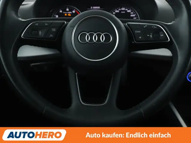 Audi Q2 view 14