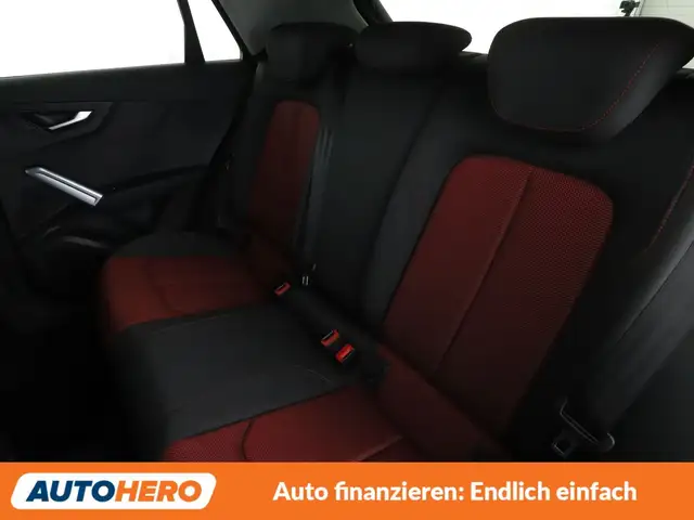 Audi Q2 view 10