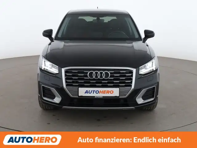 Audi Q2 view 9