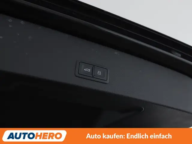 Audi Q2 view 13