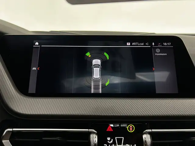 BMW 1 Series view 21