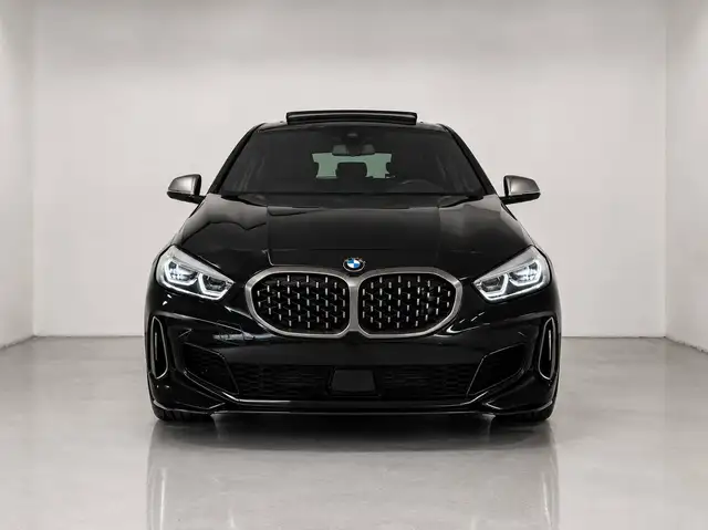 BMW 1 Series view 3