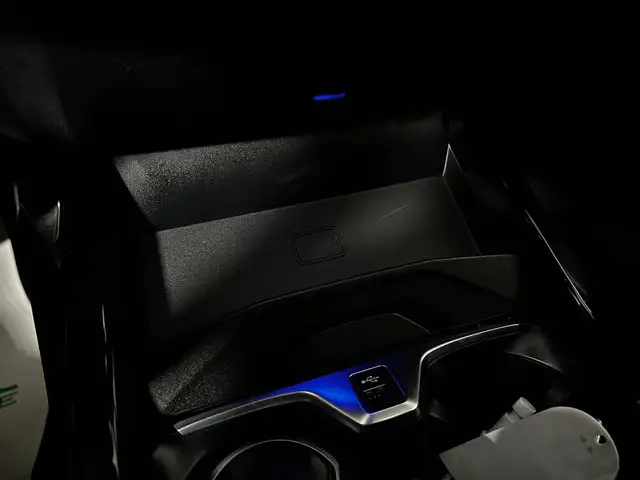 BMW 1 Series view 24