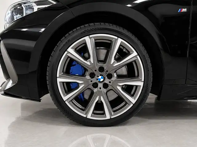 BMW 1 Series view 7