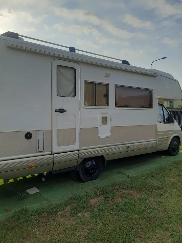 Ford Transit Laika ecovip 2i 2500td, foto 3