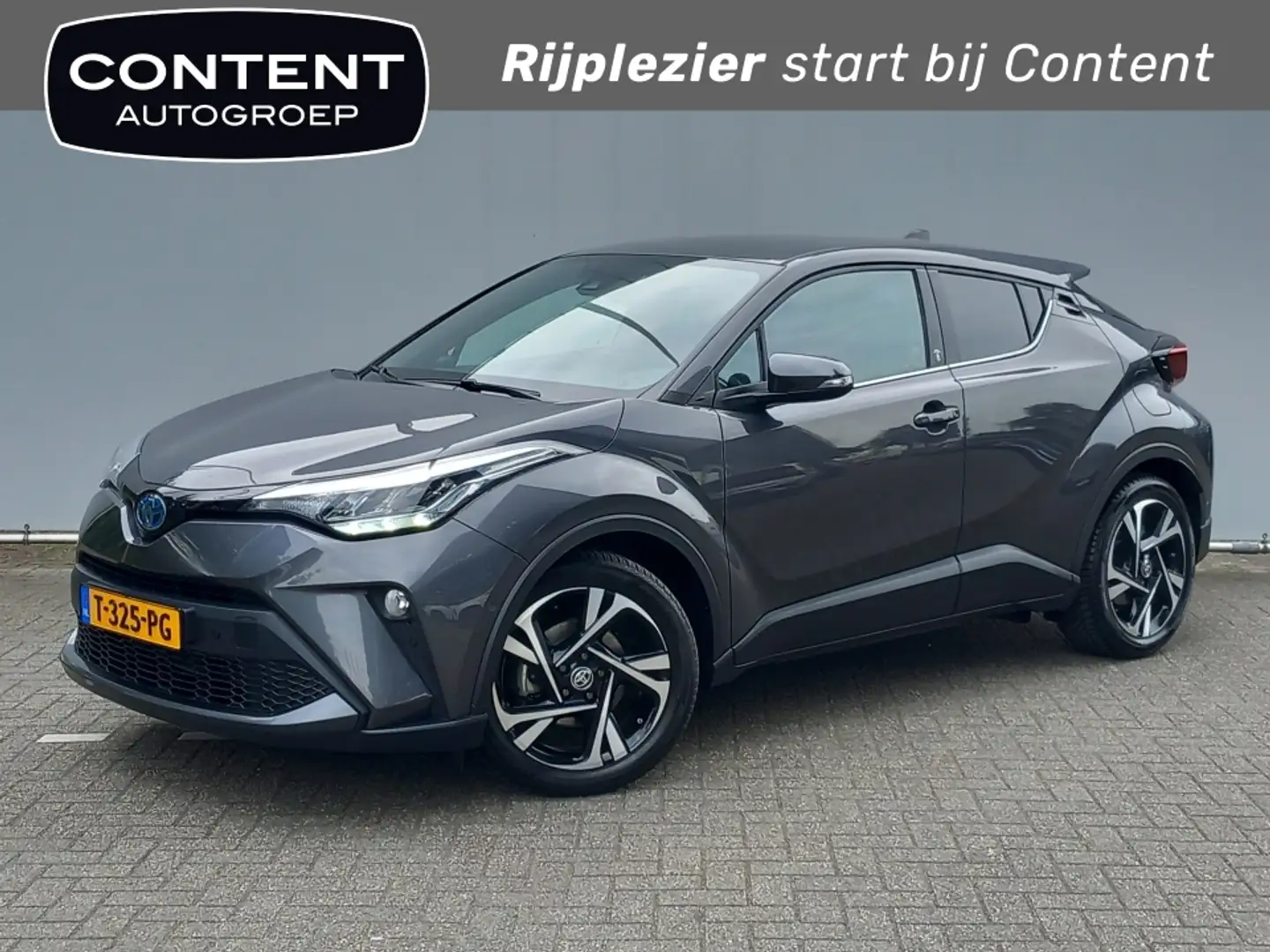 Toyota C-HR 2.0 Hybrid 184pk CVT Executive edition I Afneembar Grijs - 1