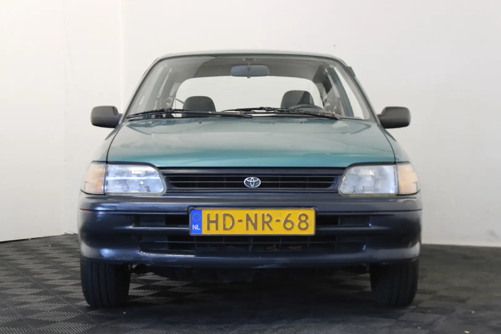 Toyota Starlet 1.3i Verde - 2