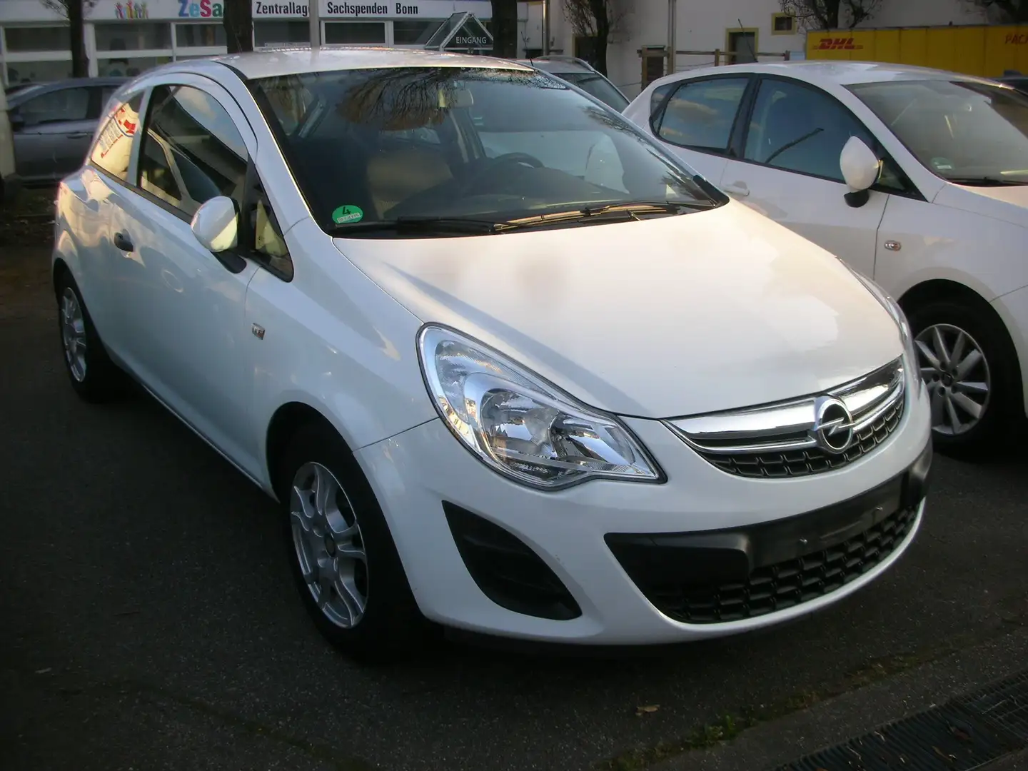 Opel Corsa Selection 1.2 *nur 38.500km *Klima *1.Halter Weiß - 1