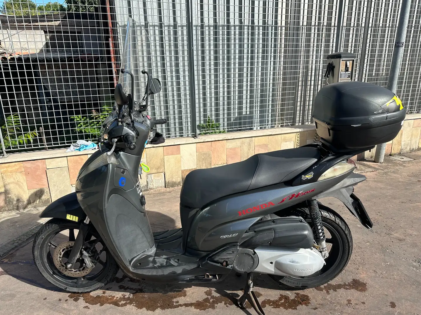 Honda SH 300 300i sport Gris - 1