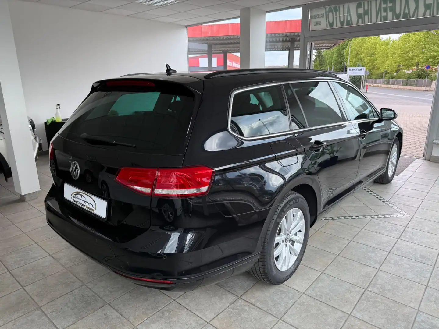 Volkswagen Passat Variant Comfortline BMT AHK PANO RFK LED Noir - 2