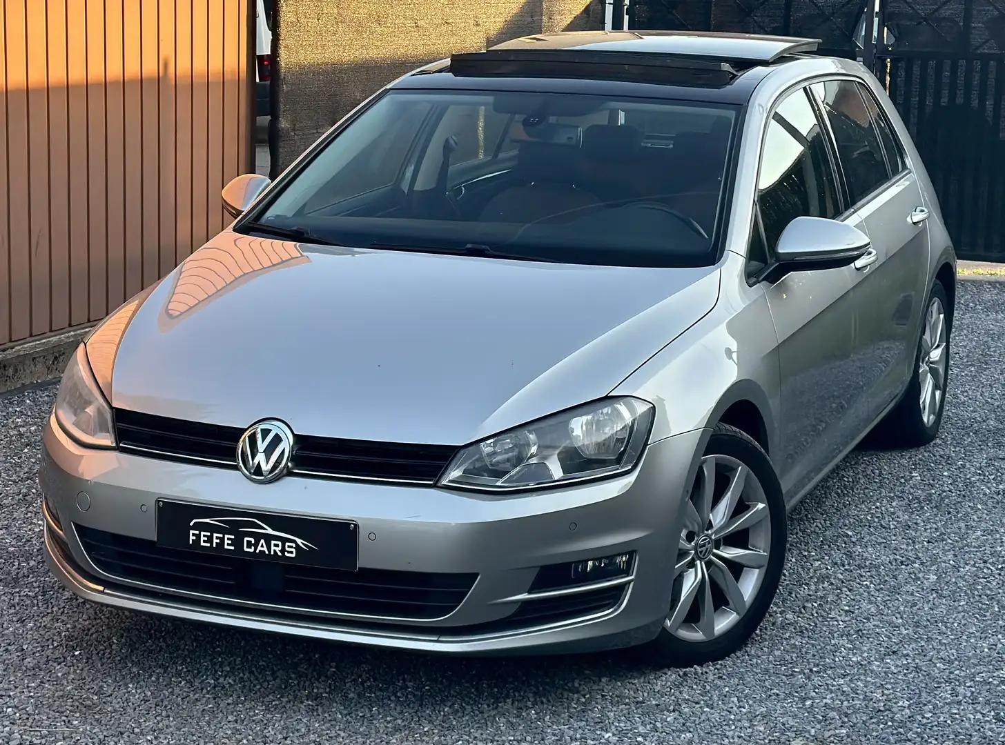 Volkswagen Golf 1.4 TSI Highline - 1