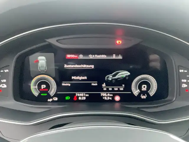 Audi A6 view 11