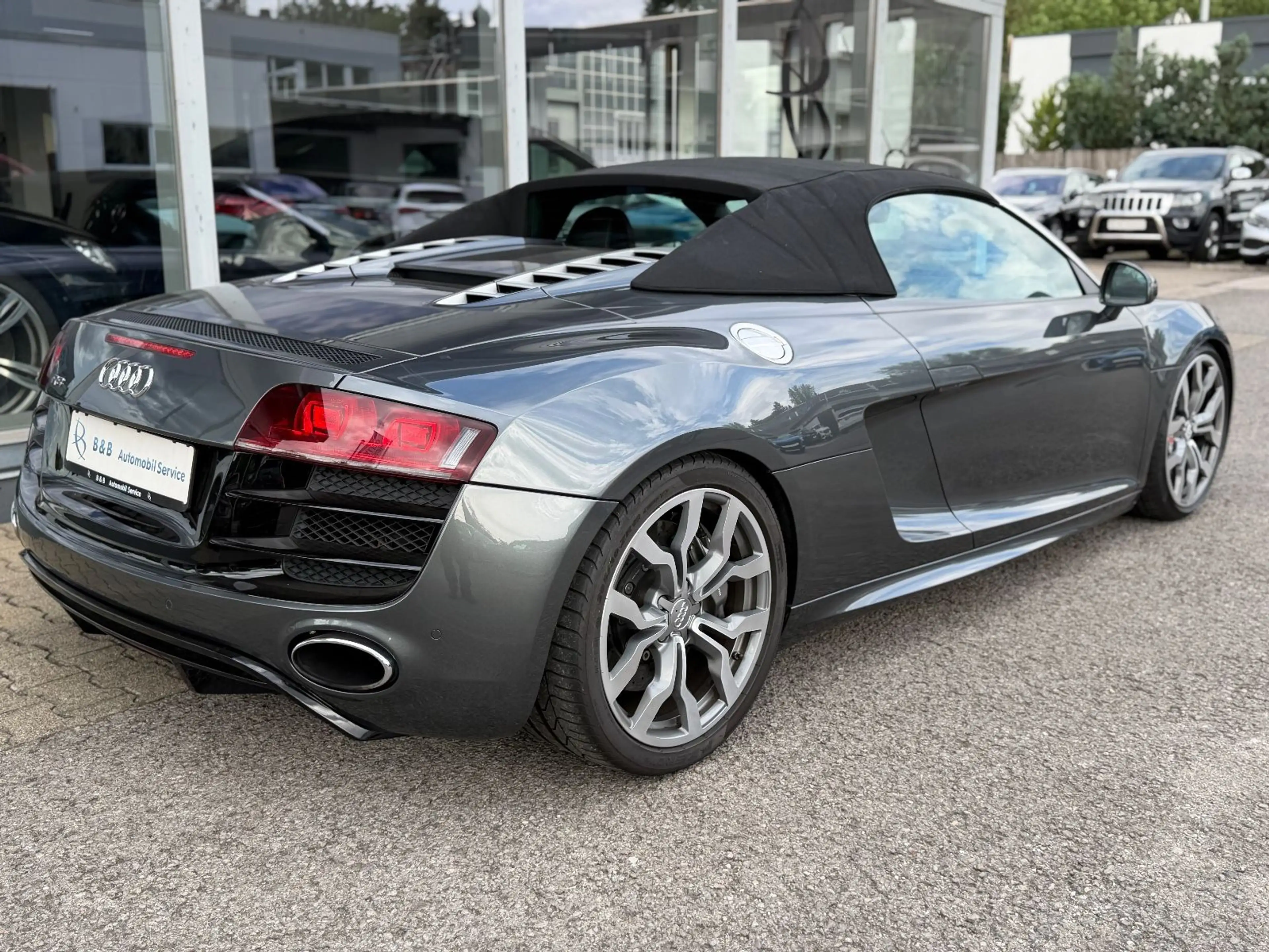 Audi R8 Spyder 5.2 quattro *CAM*BANG&OLUFSEN*NAVI*KW — photo 11