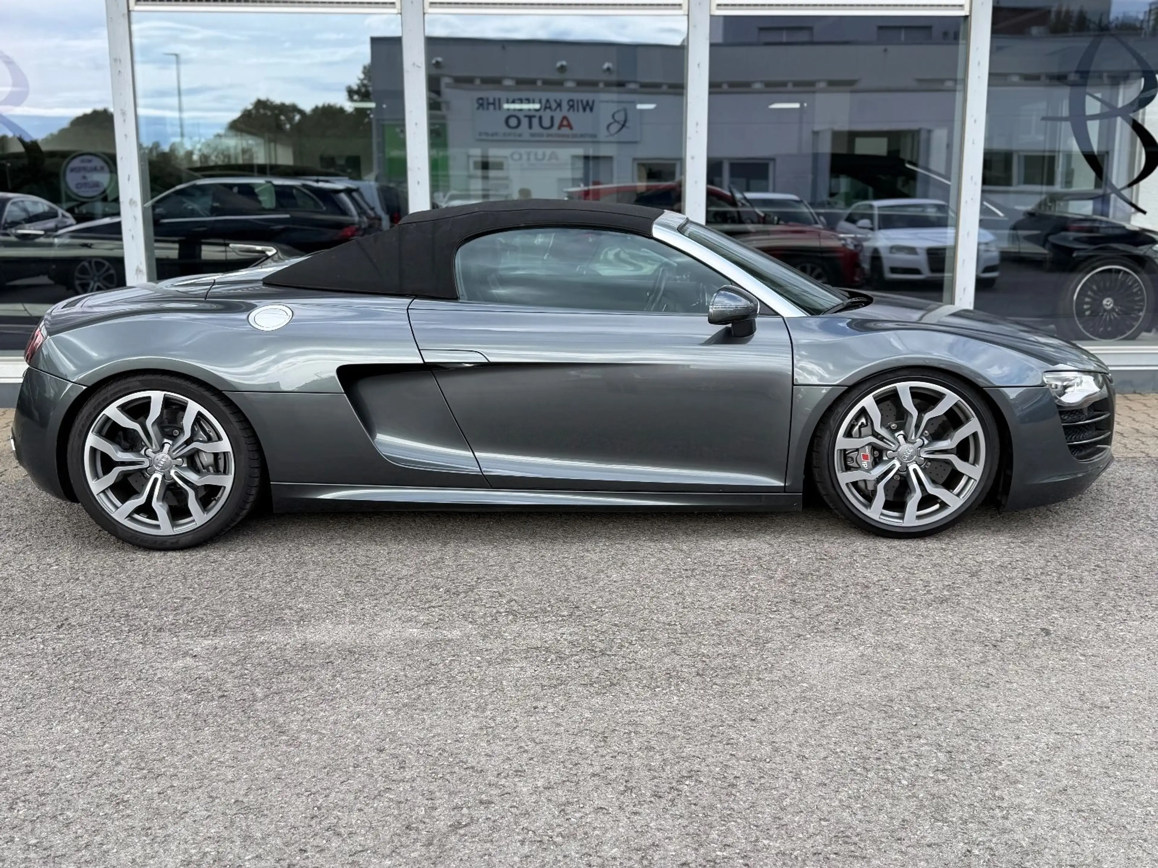 Audi R8 Spyder 5.2 quattro *CAM*BANG&OLUFSEN*NAVI*KW — photo 10