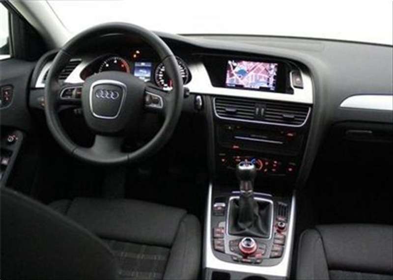 Audi A4 AVANT 2.0 TDI 143 AMBITION