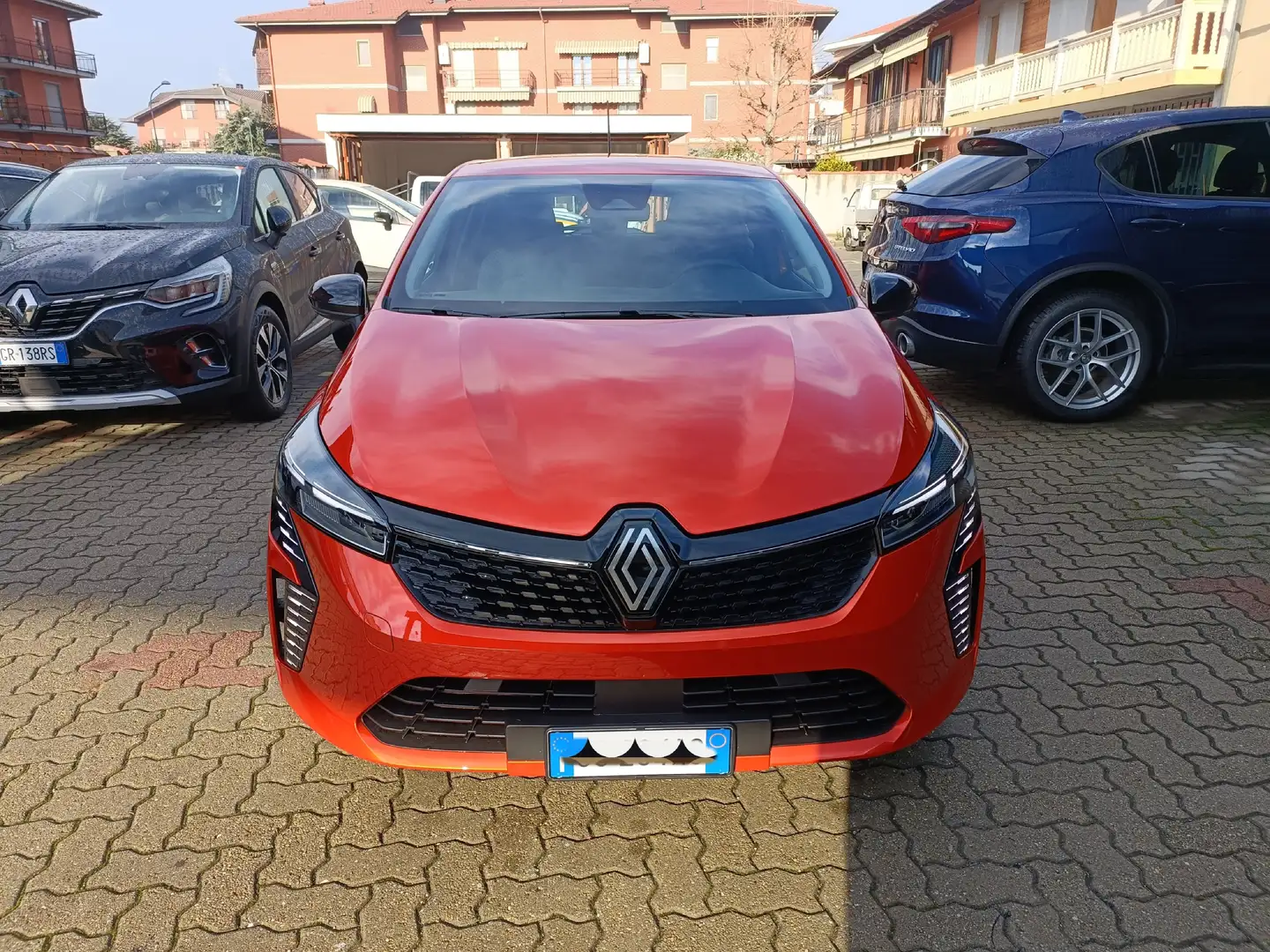 Renault Clio 1.0 tce EVOLUTION Gpl 100cv narančasta - 2