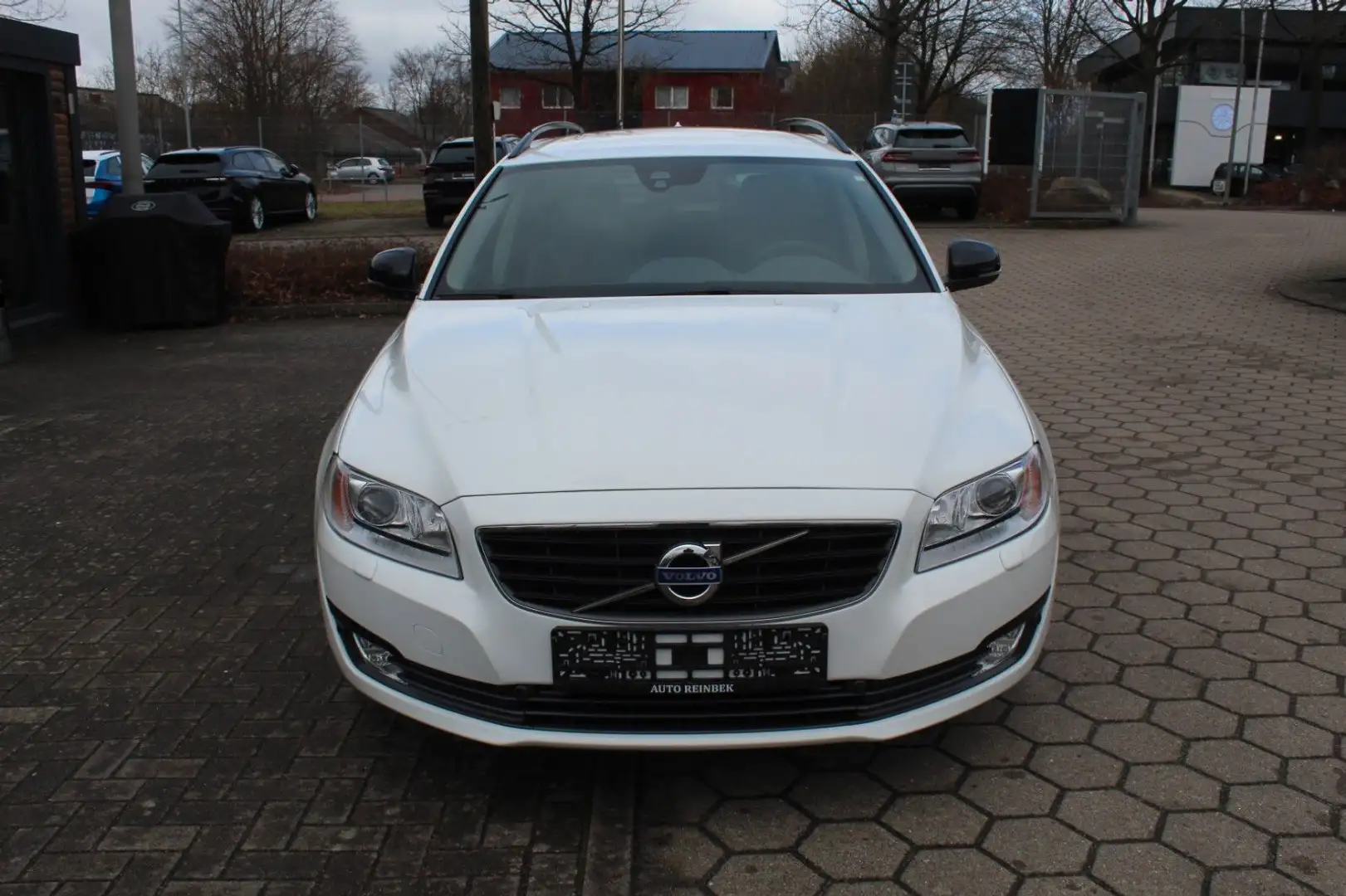 Volvo V70 2.0 D4 Automatik Linje Svart Weiß - 2