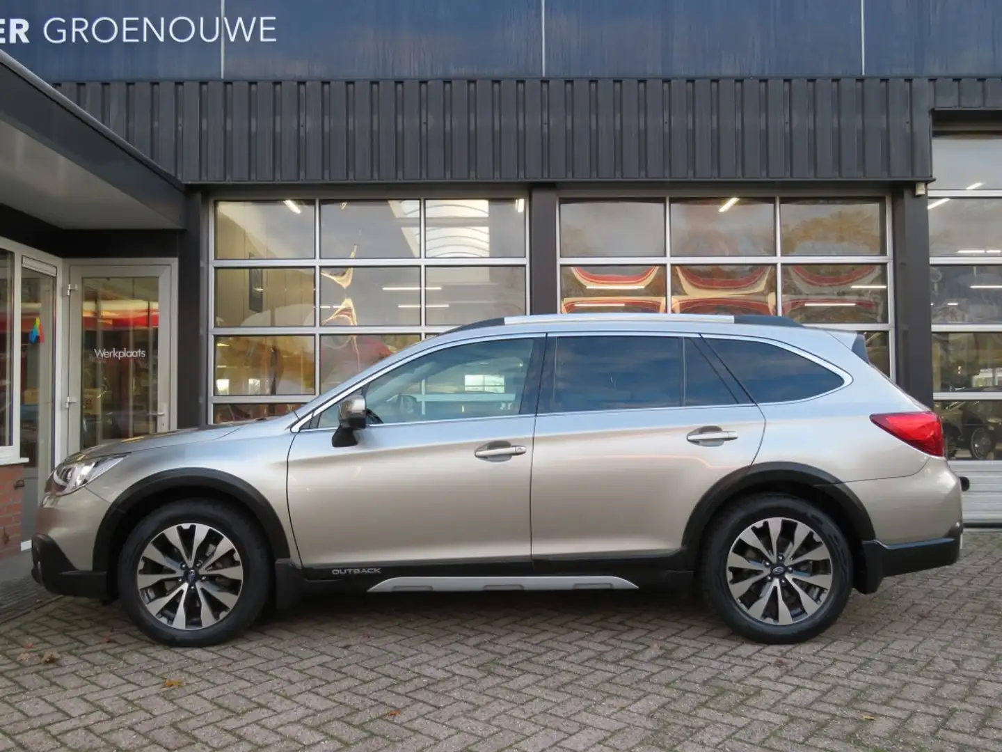 Subaru OUTBACK 2.5I PREMIUM / Leder / Open dak / Trekhaak / Stoel Brun - 2