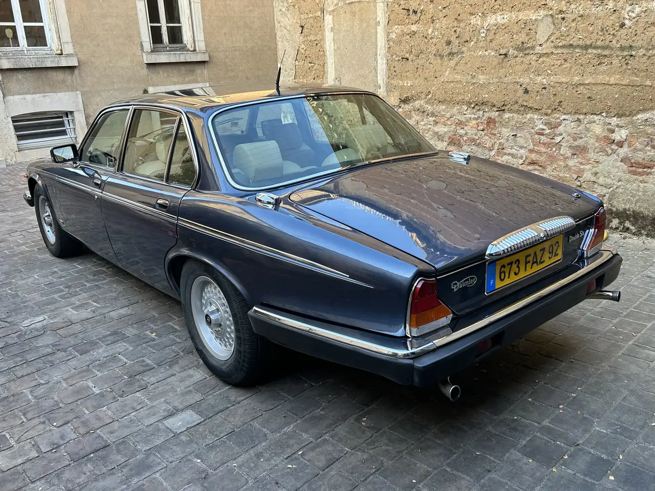 Daimler Double Six, foto 3