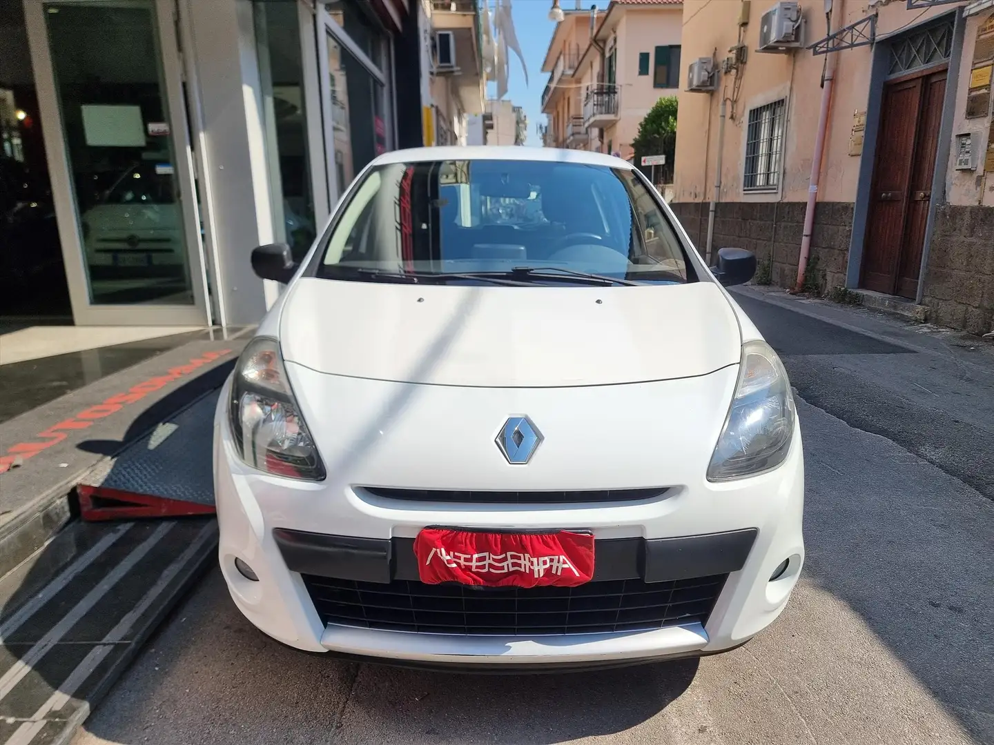 Renault Clio Clio III 2009 5p 1.2 16 v Dynamique Bianco - 1