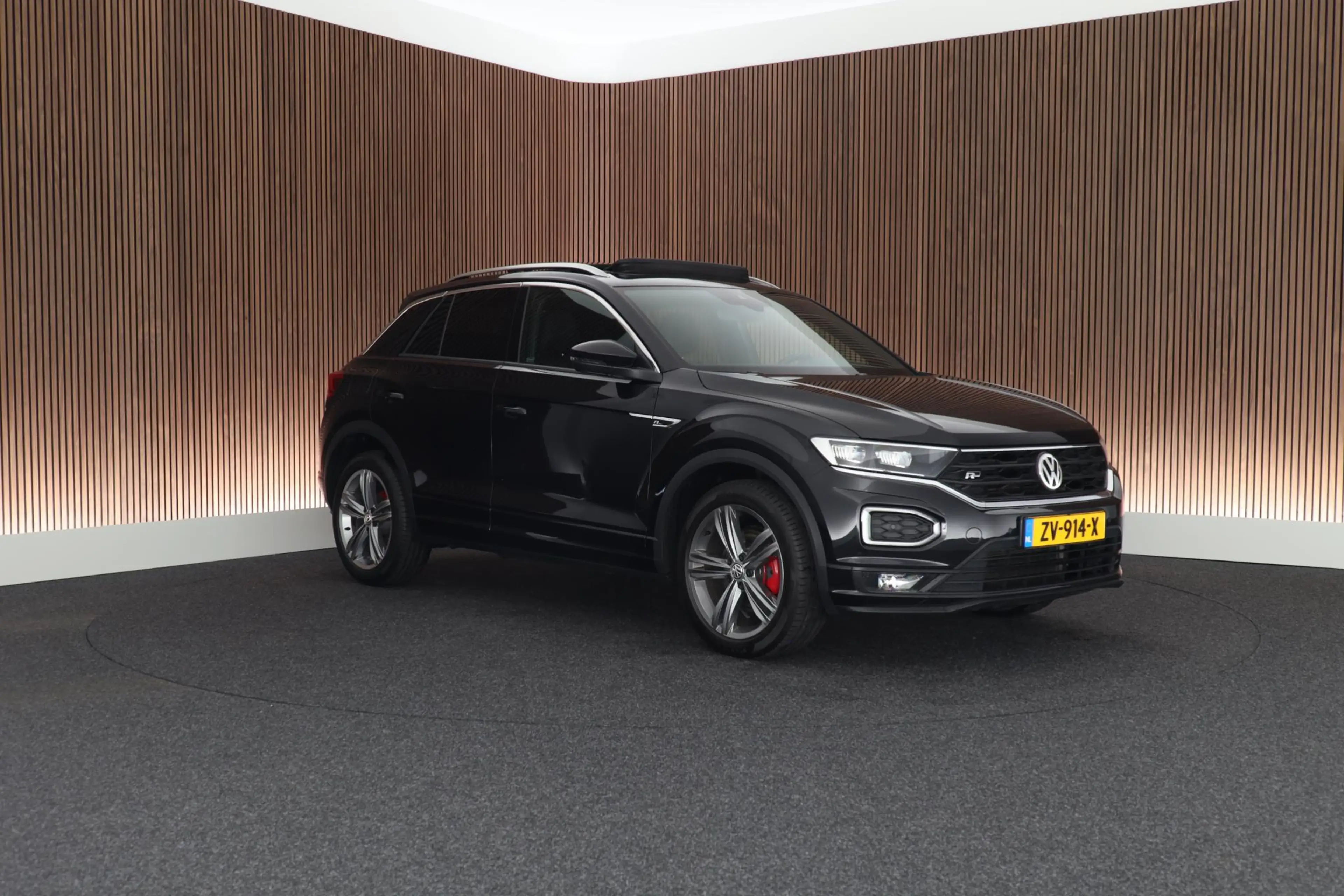 Volkswagen T-Roc 1.5 TSI 150pk DSG R-Line Sport Panoramadak Camera — photo 12