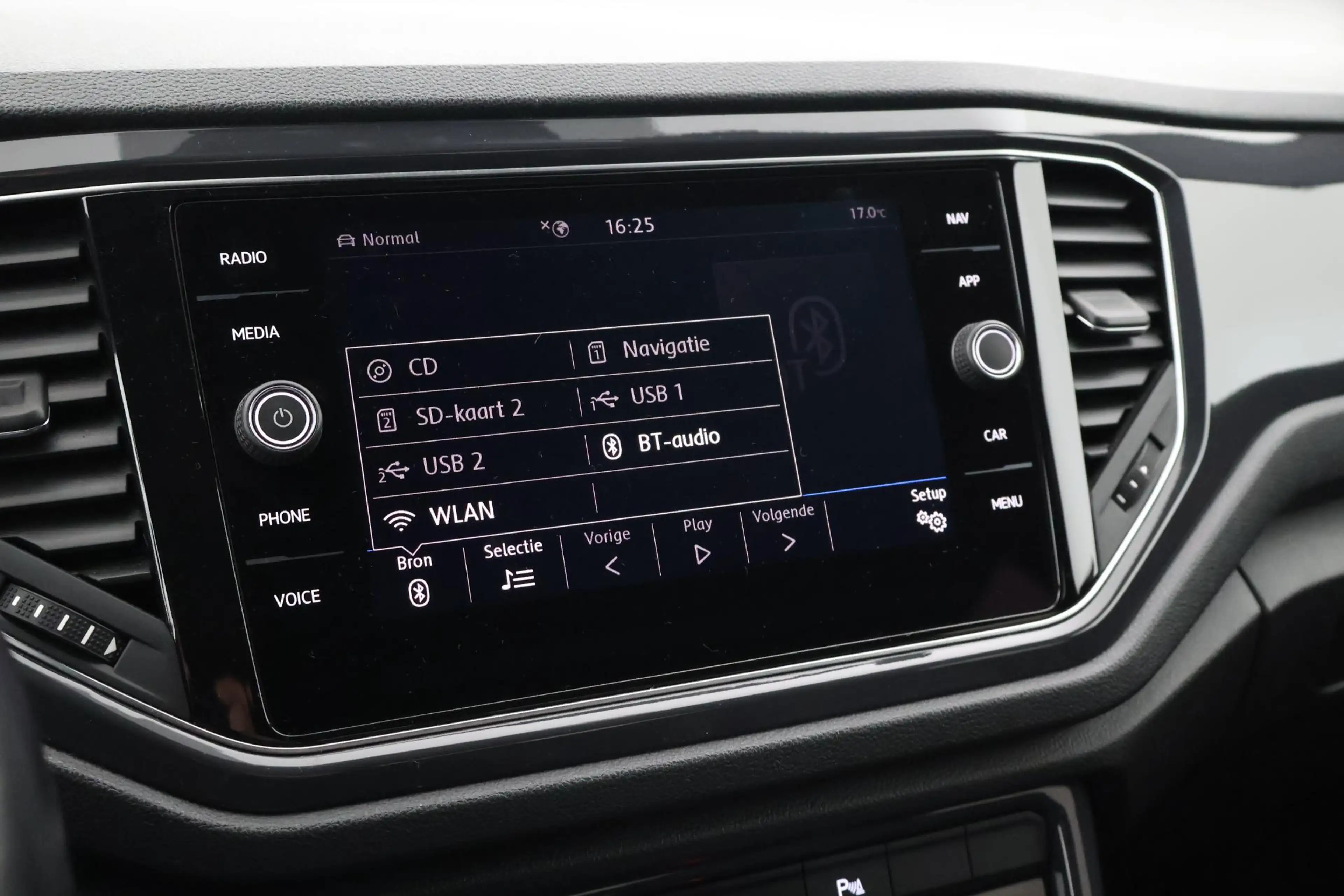 Volkswagen T-Roc 1.5 TSI 150pk DSG R-Line Sport Panoramadak Camera — photo 31