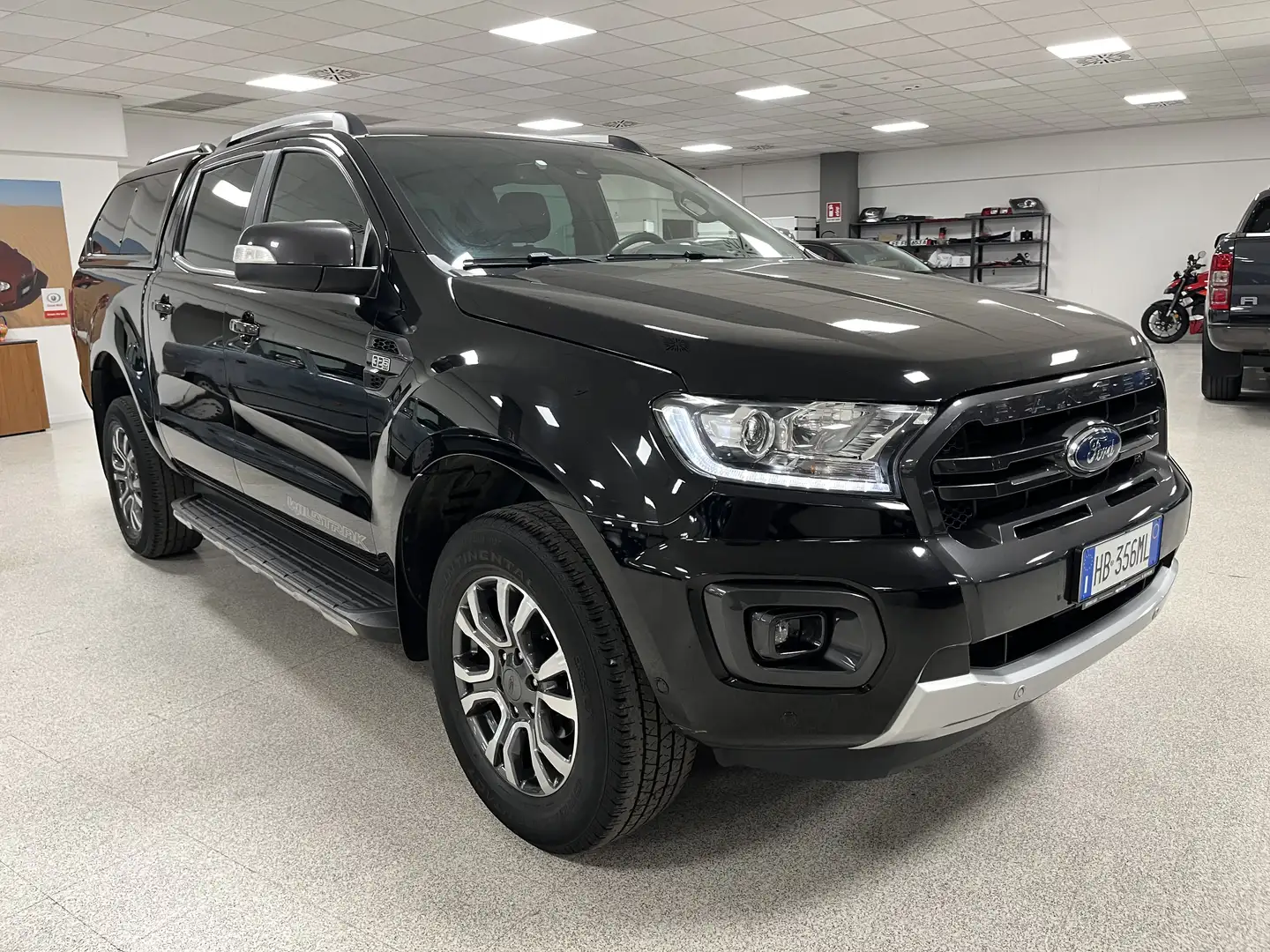Ford Ranger 3.2 tdci Wildtrak 200cv auto RESTYLING Nero - 1