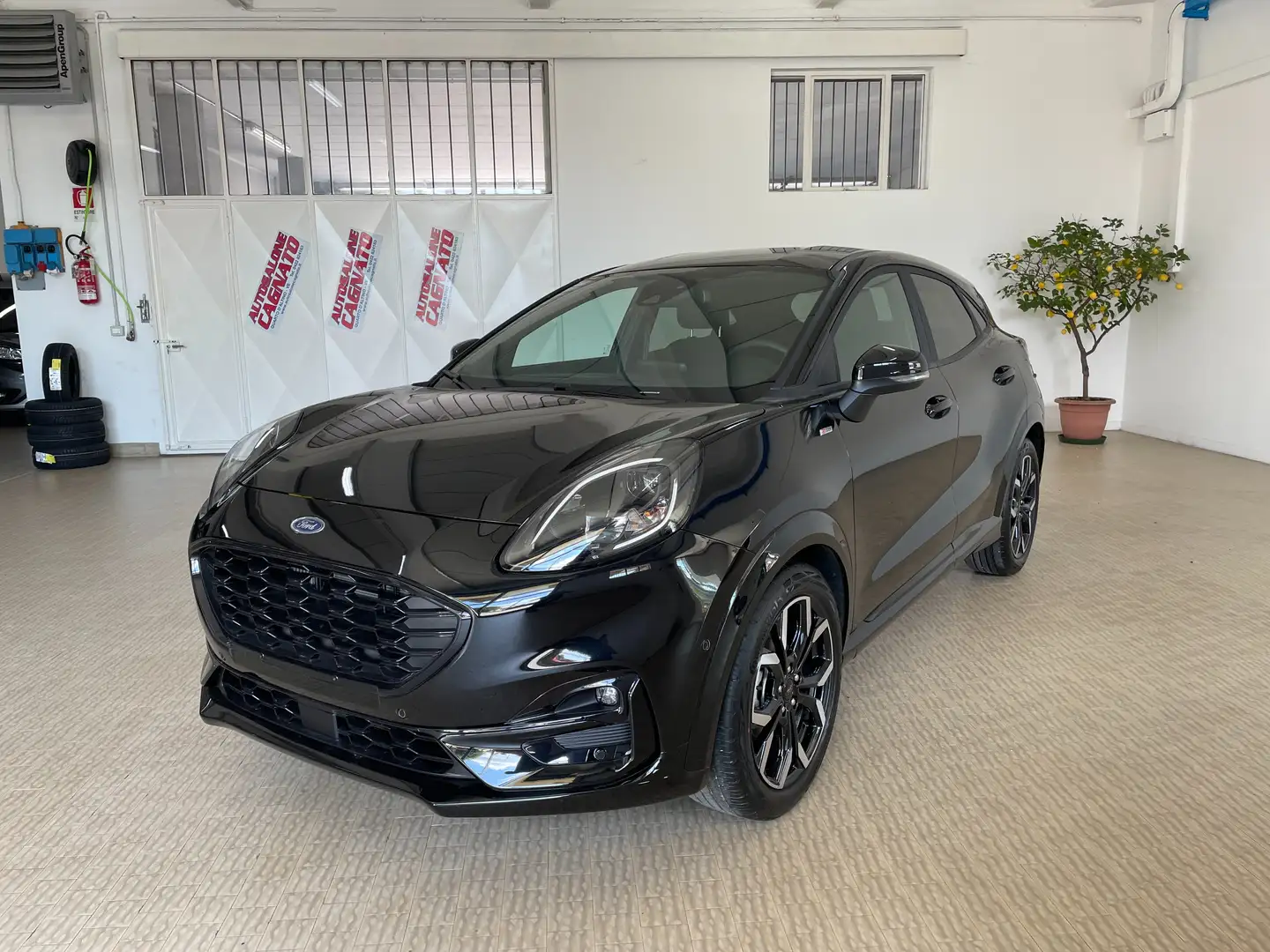 Ford Puma 1.0 ecoboost hybrid AUTO ST-Line X Km 8500 Zwart - 1