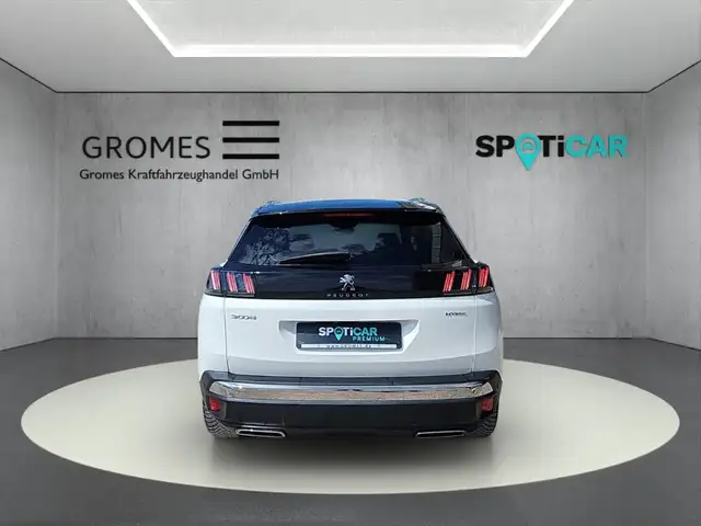 Peugeot 3008 view 4